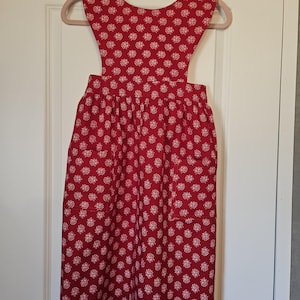 Girl&#39;s Pinafore Dress
