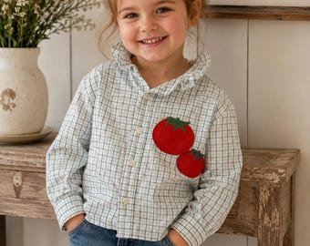Upgecyceltes Gymboree Kleinkinder-Shirt XS 3-4 Tomaten-Applikation Rüschenkragen Cottagecore Mädchen Top Handgefertigte Boutique-Kleidung