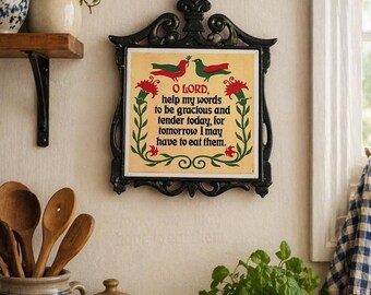 Sottopentola vintage in stile folk art da appendere alla parete / Targa in ghisa con cornice / 5" x 8,5" / Decorazione per cucina in stile cottage / Decorazione murale con preghiera