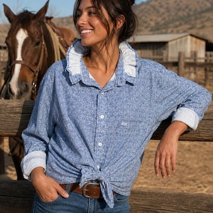 Geüpcycled Wrangler 20X westernshirt groot | Cowgirl kraag met ruches dichtgeknoopt | Rodeo concert westernblouse | Country-western-top