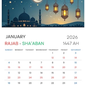 Puede incluir: Una página de calendario de enero de 2026, con una escena nocturna que presenta una silueta de mezquita, una luna creciente y linternas colgantes. El calendario incluye el año islámico Hijri 1447 AH.