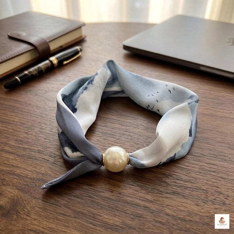 Magnetic scarf clip lightweight summer fashion