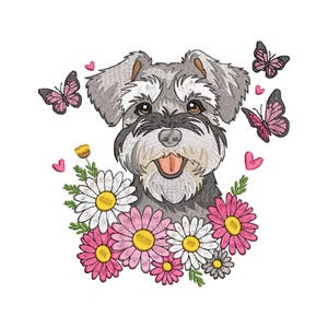 Könnte beinhalten: Gesticktes Design eines Schnauzer-Hundes mit fröhlichem Gesichtsausdruck, umgeben von rosa und weißen Gänseblümchen, Schmetterlingen und rosa Herzen auf weißem Hintergrund. Der Hund hat graues und schwarzes Fell.