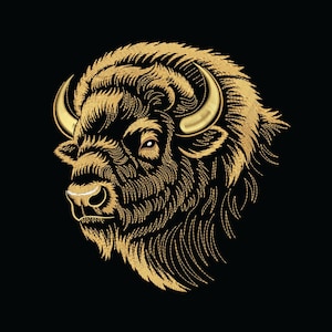 Può includere: Illustrazione dorata dettagliata di una testa di bisonte su sfondo nero. La pelliccia, le corna e i lineamenti del bisonte sono finemente rappresentati con linee sottili, creando un aspetto strutturato. L'opera presenta un animale maestoso, adatto a vari usi.