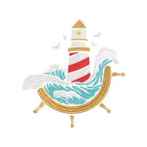 Pode incluir: Design náutico bordado com um farol de listras vermelhas e brancas, em um fundo de ondas oceânicas e um leme. Duas gaivotas voam sobre o farol. O design é em tons de azul, dourado e branco.