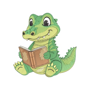 Może przedstawiać: Kreskówkowa ilustracja zielonego aligatora czytającego książkę. Aligator siedzi ze skrzyżowanymi nogami, trzymając brązową książkę obiema rękami. Aligator ma przyjazny uśmiech i jest na białym tle.