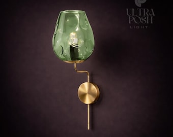 Lámpara de pared estilo italiano de vidrio Stilnovo Modern de los años 50 con vidrio Sputnik verde Roly-Poly: aplique de pared antiguo de latón de mediados de siglo.