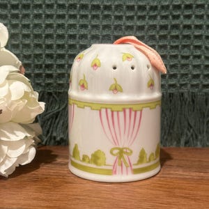 Vintage Pomander Potpourri Ornament – Exclusively for Ben Ricket Inc. – Made in Japan