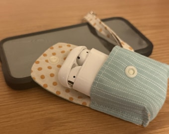 Handmade Ear Pod Holder –Blue Stripe & Honey Dot Wristlet | Wristlet Clip Case | Fits Most Earbuds