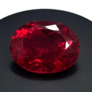 Certified 8 Ct Natural Red blood Pigeon Ruby Loose Oval Cut Gemstone making for Jewelry and necklace and beautiful gift for valentine day