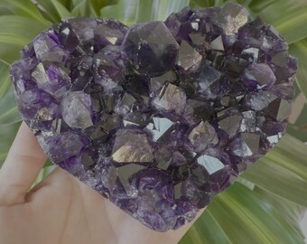 Grade AA Amethyst Heart