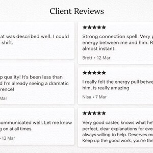 Pu&ograve; includere: Una raccolta di recensioni dei clienti visualizzate su uno sfondo bianco. Ogni recensione &egrave; in una casella rettangolare bianca con una valutazione a cinque stelle e una breve testimonianza. Le recensioni menzionano incantesimi, energia e comunicazione.