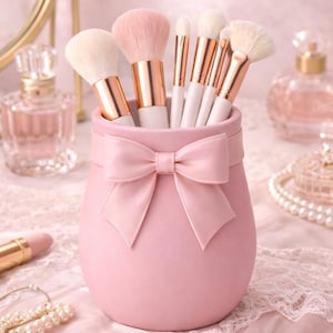 File STL Coquette Bow Vase, porta pennelli per il trucco (download digitale)