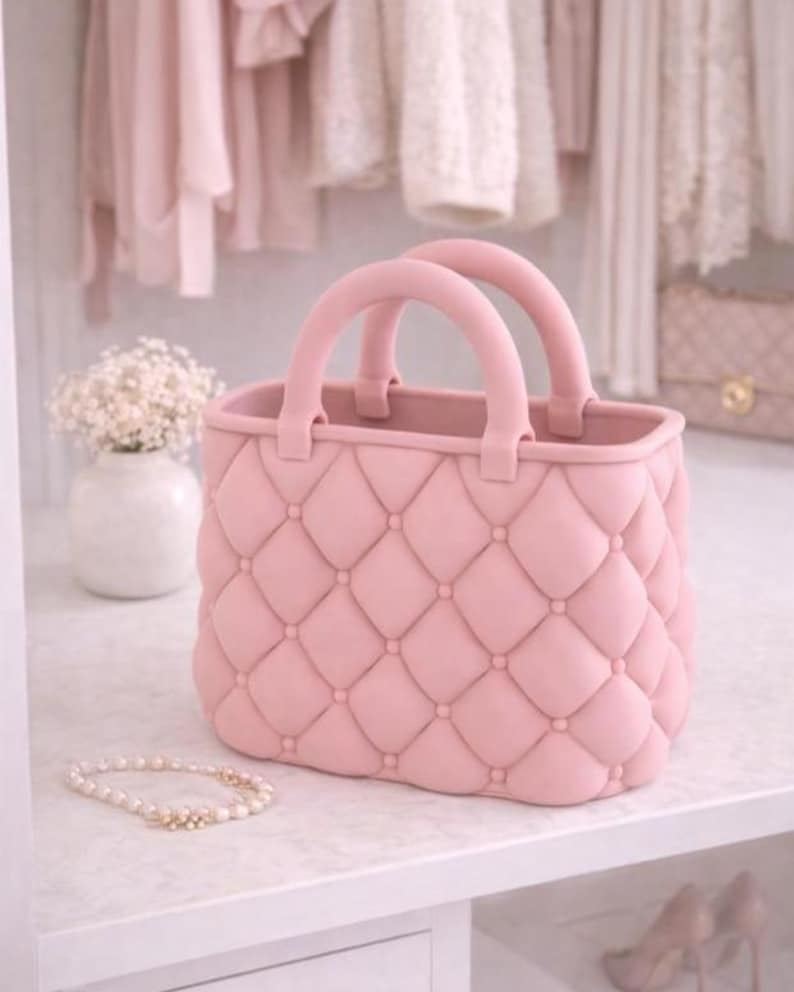 Tufted bag organizer STL file displayed as a quilted handbag-style decorative storage basket.