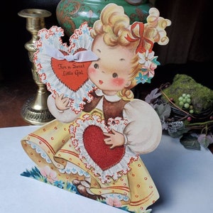 vintage années 1940 Valentine Card, Hallmark, Doodles, Blonde Hair Little Girl, Utilisé, Stand-Up Valentine Card, Die Cut