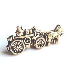Vintage Horse Drawn Fire Lapel Pin, Gold Fire Wagon, Horse & Buggy, Early 19th Century Fire Responder, Collectible, Role Playing, Parade Pin