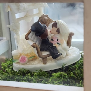 Cute Kissing Couple Wedding Cake Topper, Kissing on Settee, Wishing Well Kiss, Newlywed Couple Kissing w/ Birds & Flowers