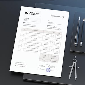 Puede incluir: Un juego de tres tazas de cerámica con un acabado mate moteado. Las tazas son en tonos crema, gris claro y gris oscuro. Cada taza tiene un diseño simple y minimalista, ideal para café o té.