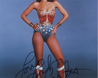 Foto autografata di Lynda Carter / 8x10 / Certificata da BAS