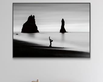 Black and White Beach Wall Art, Minimalist Ocean Print, Zen Yoga Decor(Digital Download)