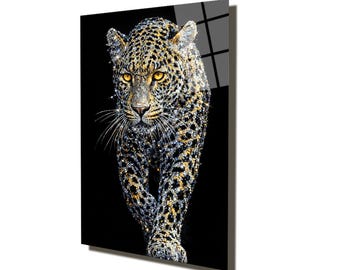A luxurious glass wall art piece. Tiger. Modern decor.