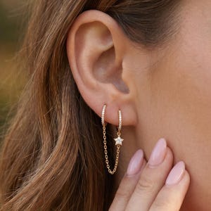 Pendientes de estrella con cadena de oro laminado de 18 quilates, delicados pendientes colgantes de estrella con circonita cúbica, minimalistas, de oro, un par, joyería celestial.