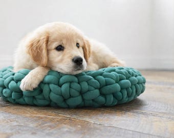 Patrón de cama de punto grueso para mascotas / Cojín moderno DIY para perros y gatos (Descarga digital PDF)