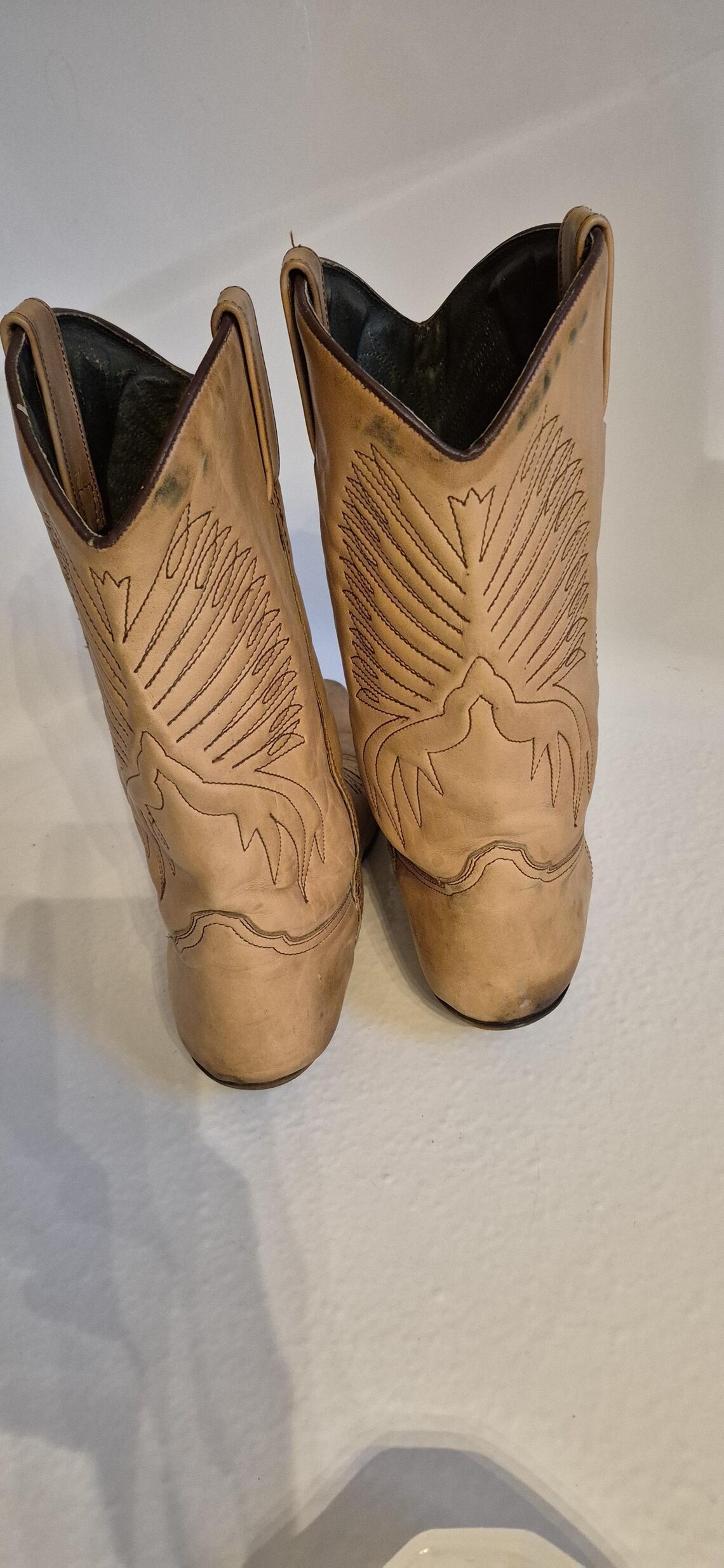 Mens size 12 leather cowboy boots, foto 1 di 4
