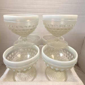 ムーンストーン　シャーベットグラス 4個セットAnchor Hocking Anchor Hocking Moonstone Glassware - Etsy