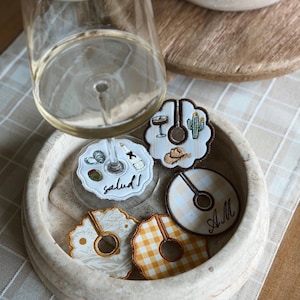 seashell wine glasses Healy Glass Artistry