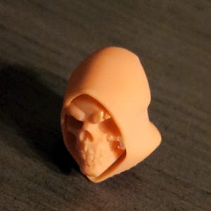 Hooded skull head - 1/12 scale