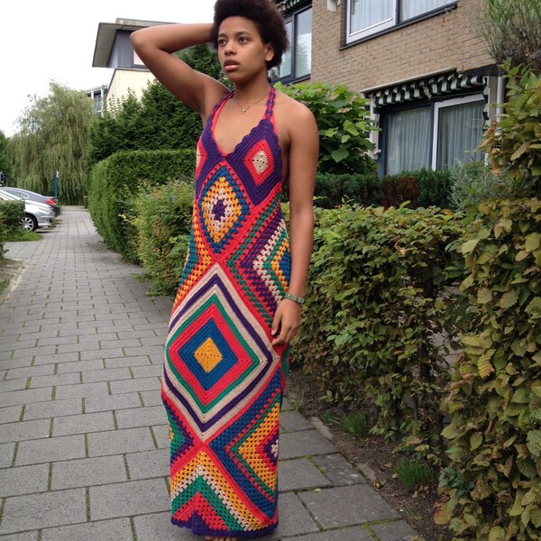 Multi colored vintage crochet maxi dress with granny squares made of 100% mercerised cotton yarn. Size S and M.