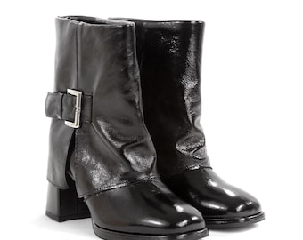 Botines de piel negra para mujer, botines con hebilla y tacón de bloque hechos a mano, botines minimalistas cortos, zapatos elegantes para el día a día.