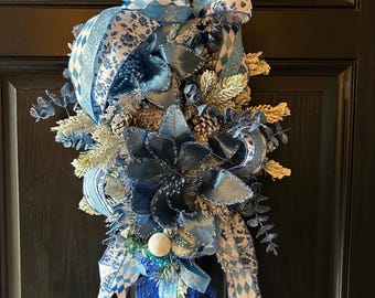 Mångsidig blå Chinoiserie-juldekoration eller mittpunktsdekoration | 2-i-1 vinterdörrhängare | Elegant blå juldekoration | Lyxig vinterheminredning