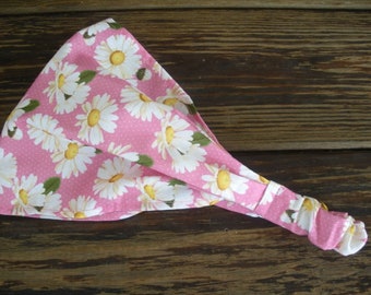 Summer Headband: Women Headscarf with elastic Pink with White Daisies print