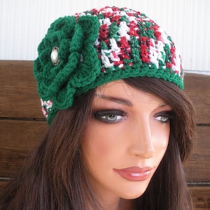 Christmas Beanie Crochet Hat Winter Accessories Women Beanie Hat Multicolor with Green Flower