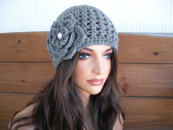Crochet Cloche Hat: Heather Grey Beanie With Crochet Flower  display picture 3