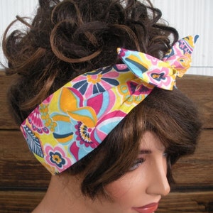 WIRED HEADBAND Dolly Bow Summer Fashion Accessories Women Headscarf Bandana in Yellow with multicolor flower print