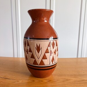 Vintage Sioux Pottery Vase Signed Little Thunder 1998 | Handcrafted Lakota Art Pottery from South Dakota | Native American Decor