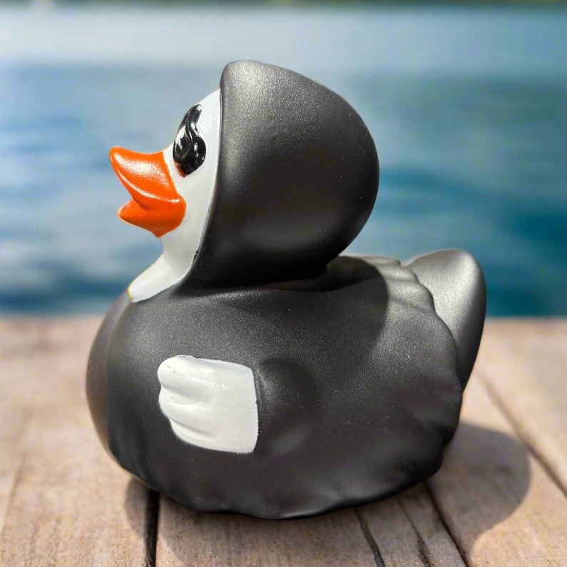 The Scream Inspired Rubber Duck Gift Box – Art Lover Gift, Famous Art ...