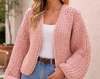 Cárdigan de punto grueso para mujer: un acogedor look hecho a mano