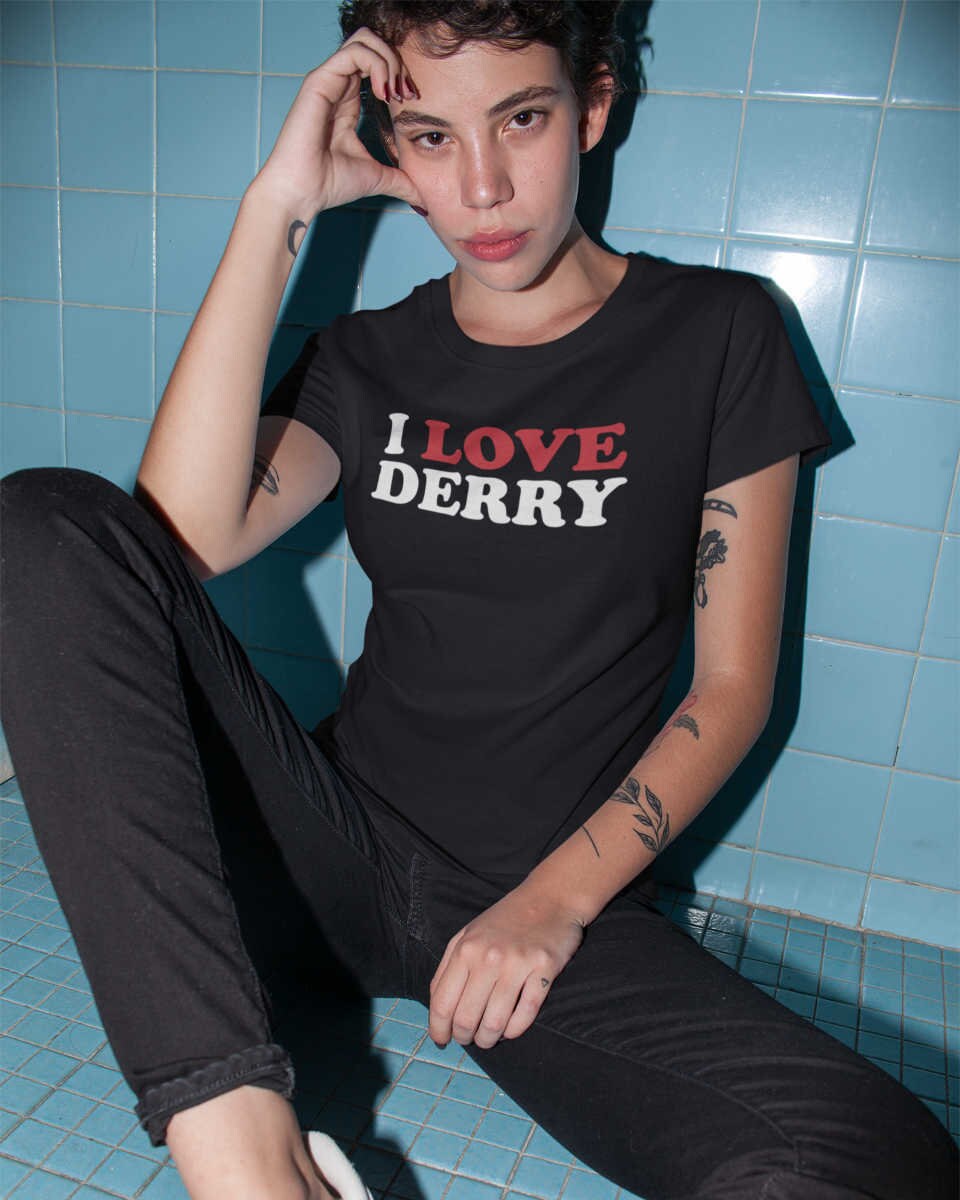 MAGLIETTA DA UOMO SUMMERISLE MAY DAY FESTIVAL RETRO HORROR - Foto 4