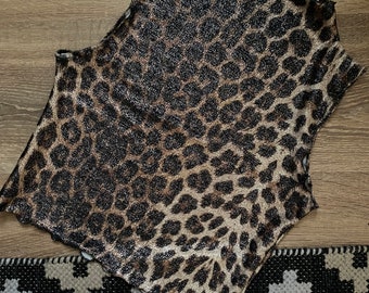 Crop-Top mit Leopardenmuster