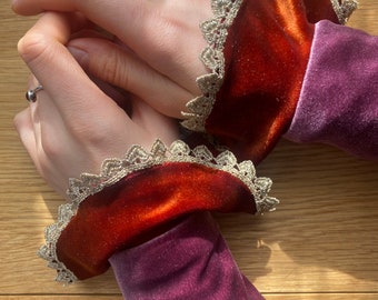 Arm warmers cuffs ruffle velvet lace circus