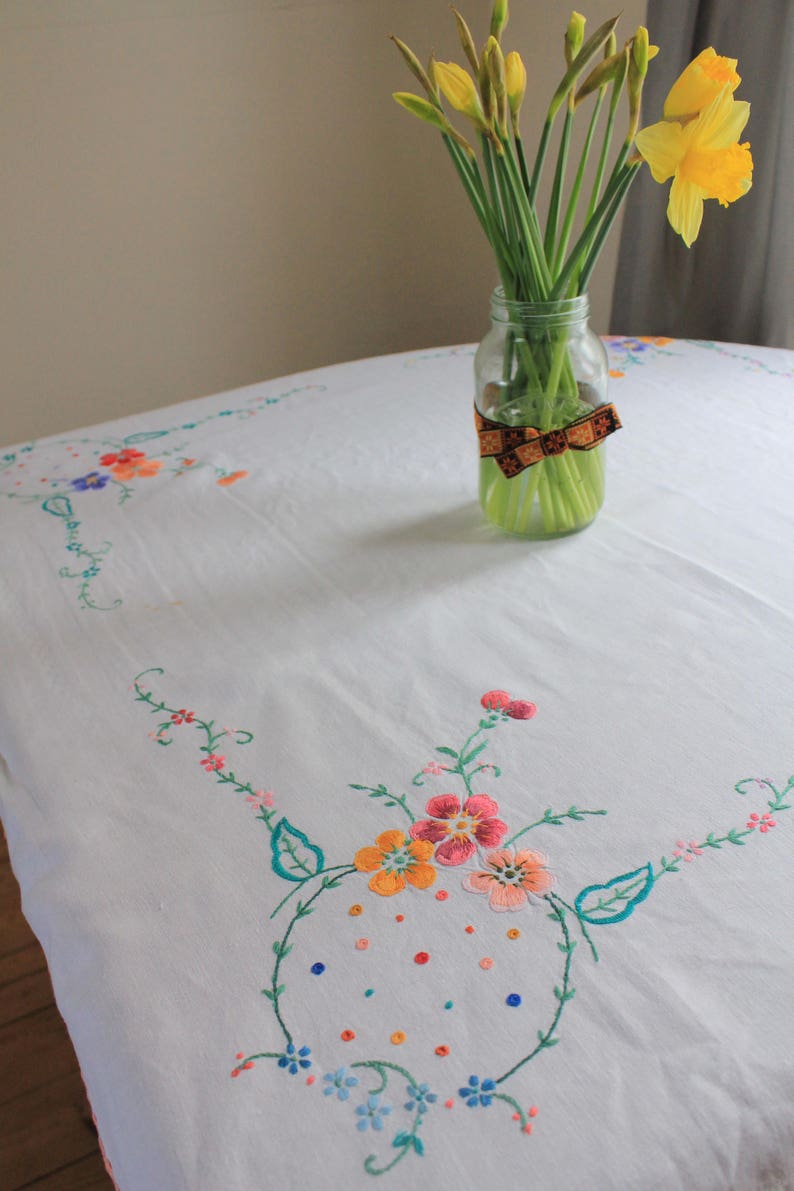 Vintage EmbroideredTablecloth with Picot Edge