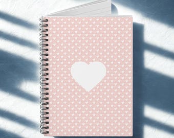 Wit hartpatroon roze achtergrond spiraal notitieboek | Geregeld dagboek