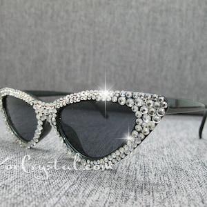 HOLLYWOOD Fashionable Cat Eye Sunglasses / Shades / Sunnies w Clear White Bling Sparkly  Rhinestones Festival Rockabilly Retro Pin Up