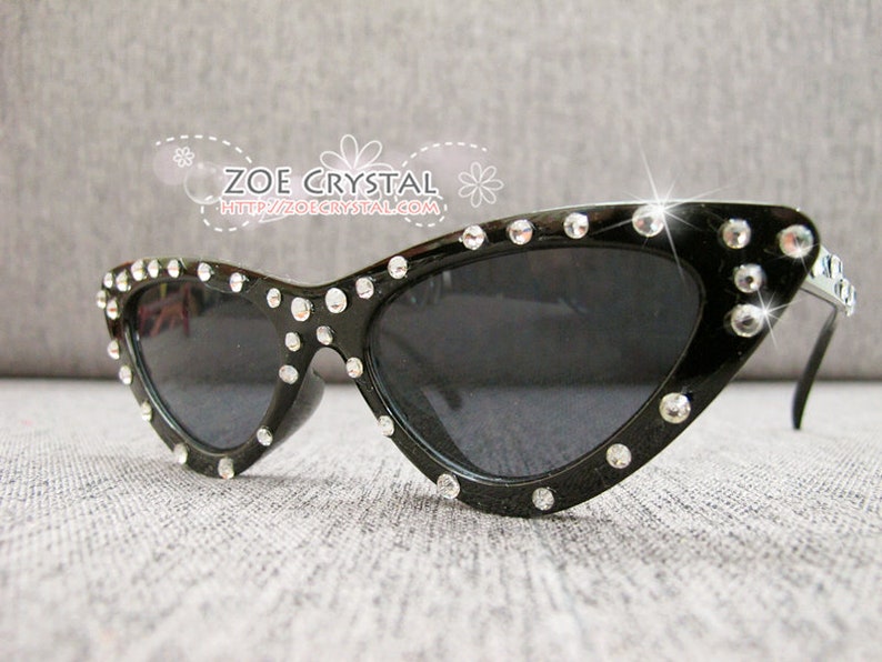 HOLLYWOOD Fashionable Cat Eye Sunglasses Shades Sunnies Embelished w Clear White Bling Sparkly Rhinestones Festival Rockabilly Retro Pin Up