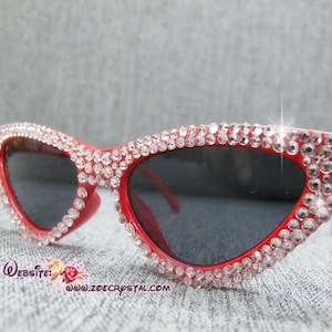HOLLYWOOD Fashionable Cat Eye Sunglasses / Shades / Sunnies w Pink Bling Sparkly Bedazzled Rhinestones Festival Rockabilly Retro Pin Up
