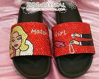 Personaliza tus sandalias brillantes para vacaciones de verano, bodas, festivales, eventos de moda o cualquier ocasión con deslumbrantes cristales de Swarovski.